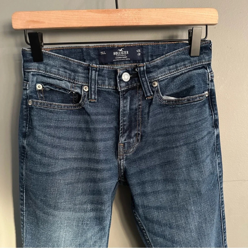 Hollister Men's Medium Wash Stacked Skinny Jeans. 26/28‎ - Picture 2 of 7